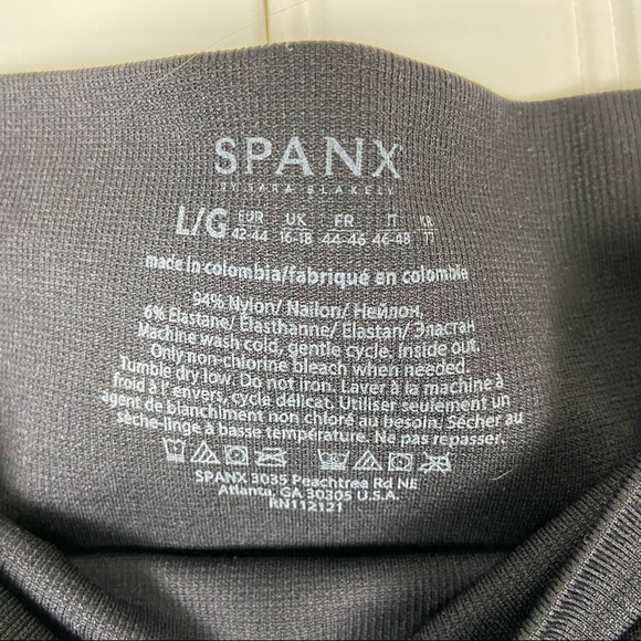 NEW SPANX Look At Me Now Seamless Leggings in Very Black - Picture 6 of 6